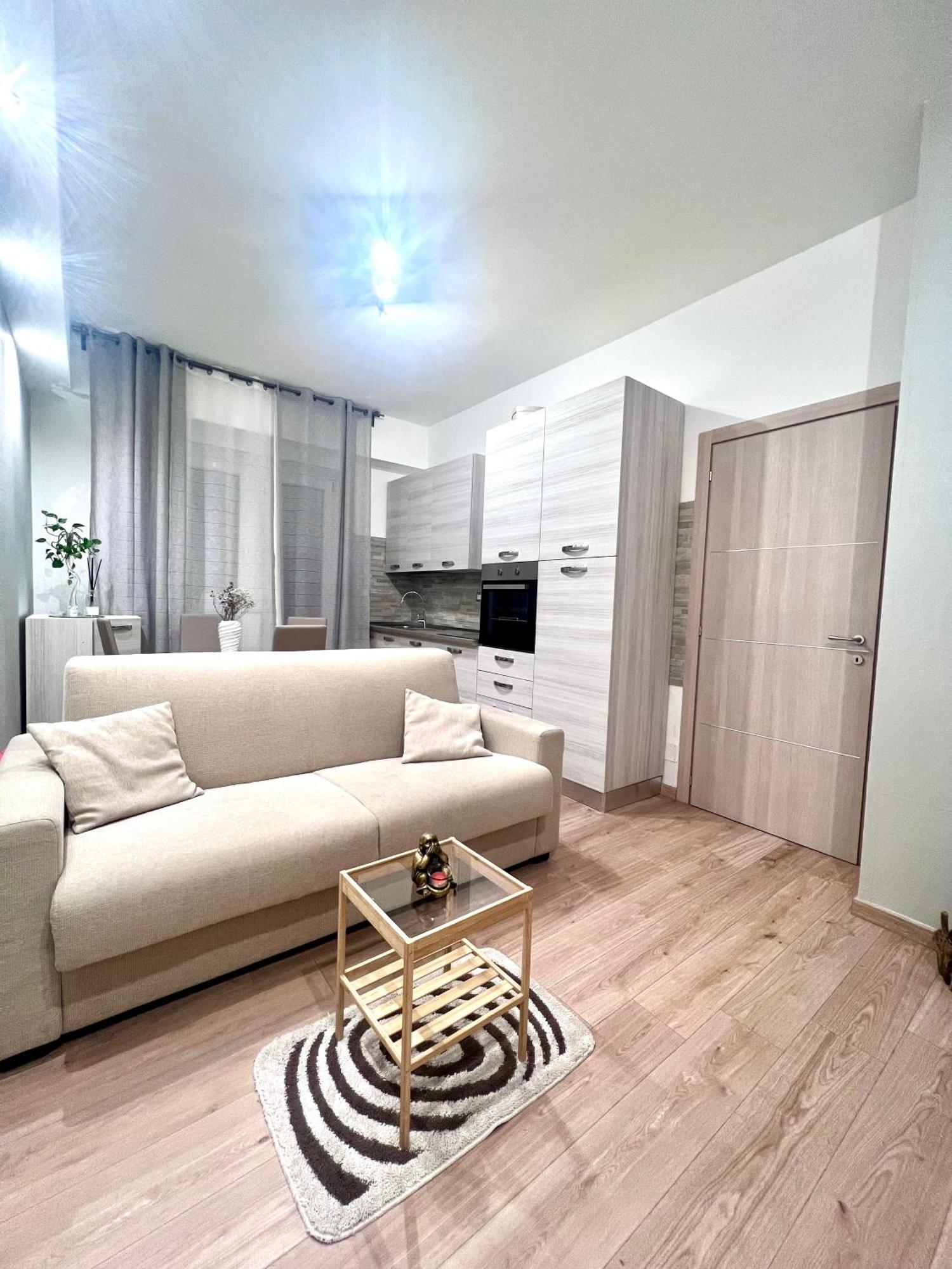 Casa Vacanze Torino Con Vasca Idromassaggio Exterior foto